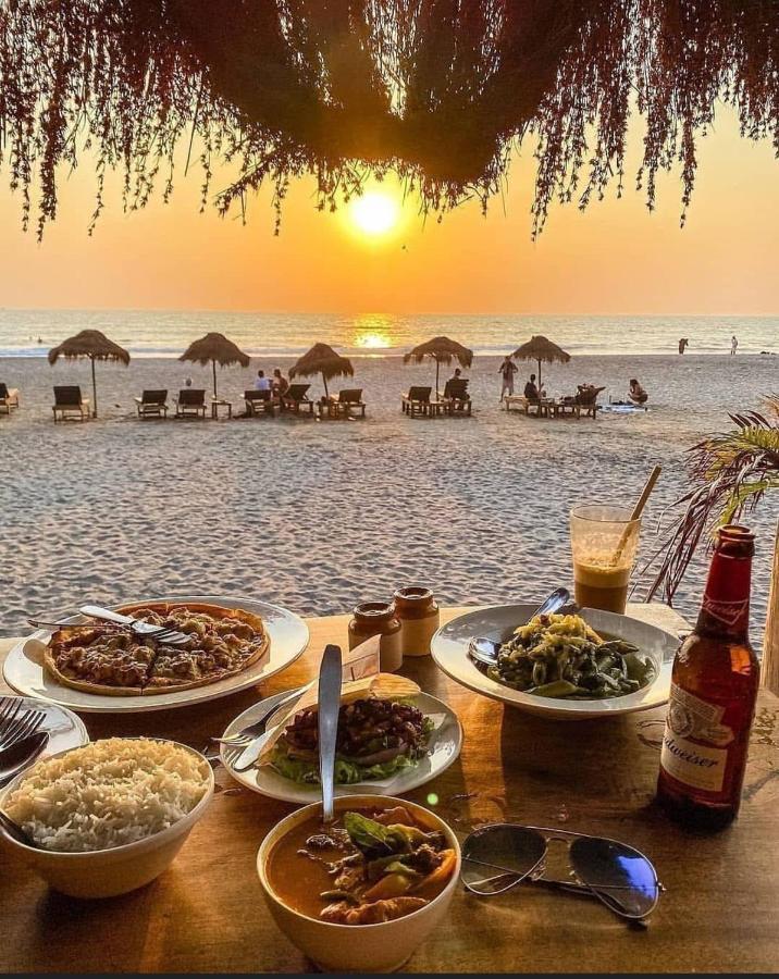 Red Rock Arambol Beach Екстериор снимка